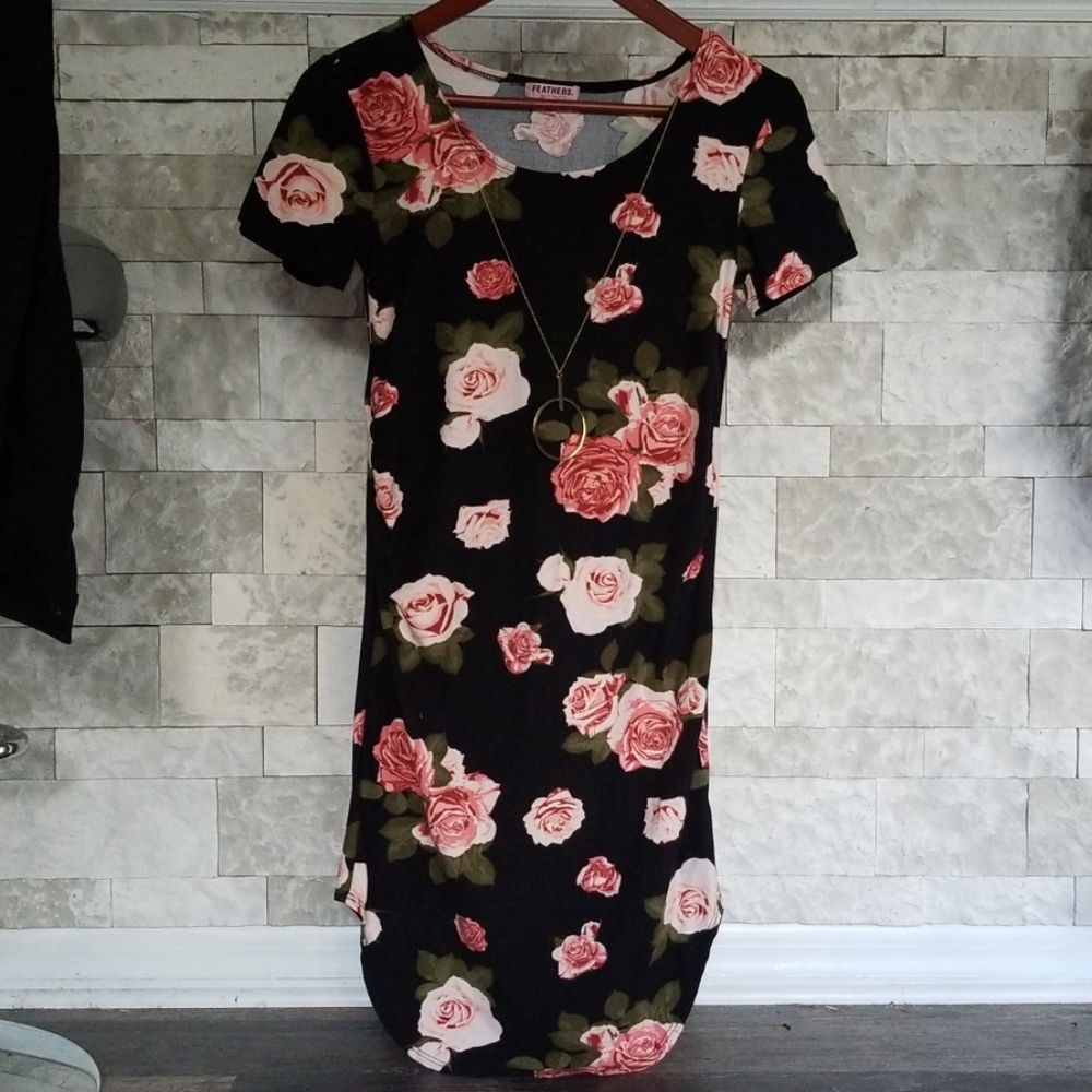 Floral maternity dress